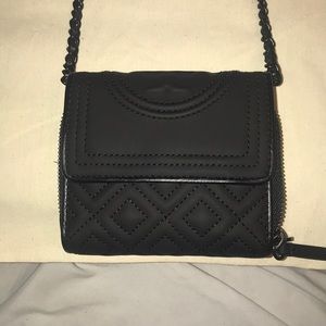 Authentic Tory Burch chain wallet